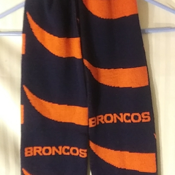 Scarf - Picture 2 of 6